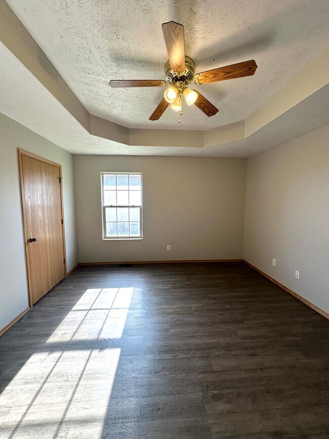 Building Photo - S0052-MF2-E1