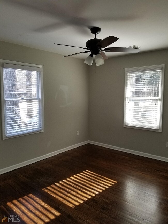 Building Photo - 2644 Farn Dr