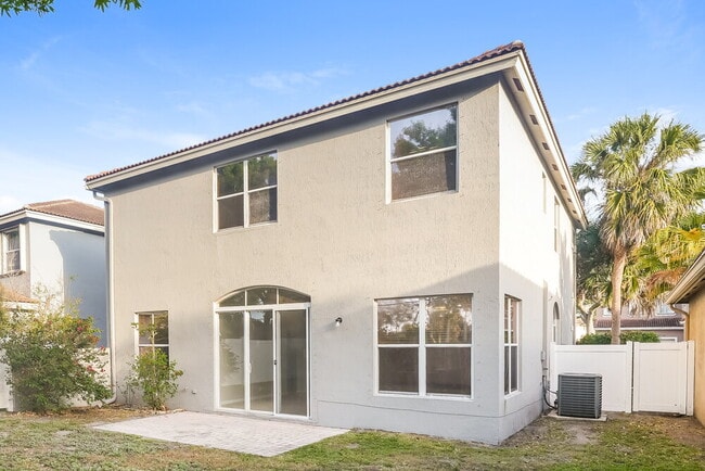 Building Photo - 5293 Sancerre Cir