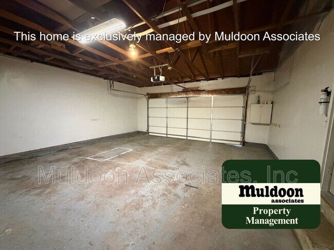 Building Photo - 4430 Drummond Cir
