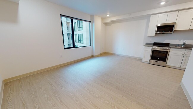 Interior Photo - 345 6th Street Apartments