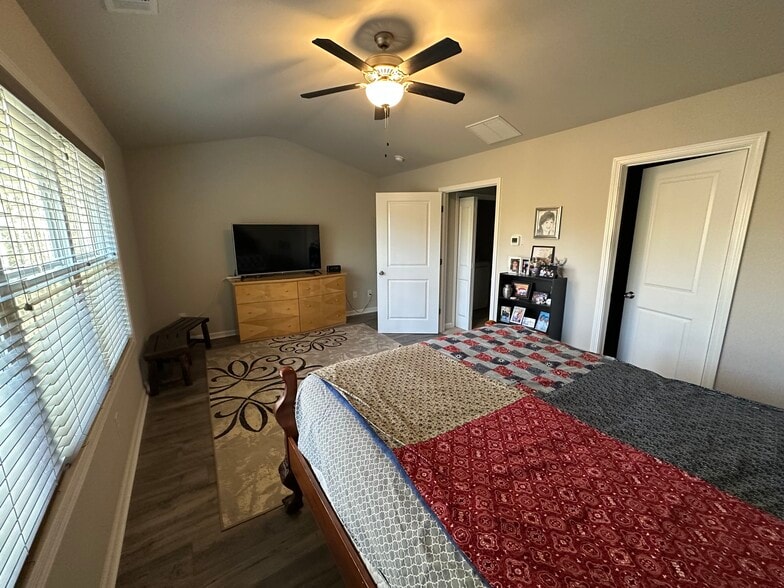 Building Photo - 4767 Beacon Ridge Ln