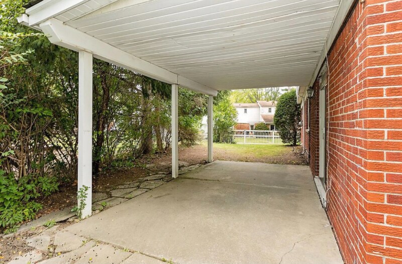 Building Photo - 19620 Silver-Spring St