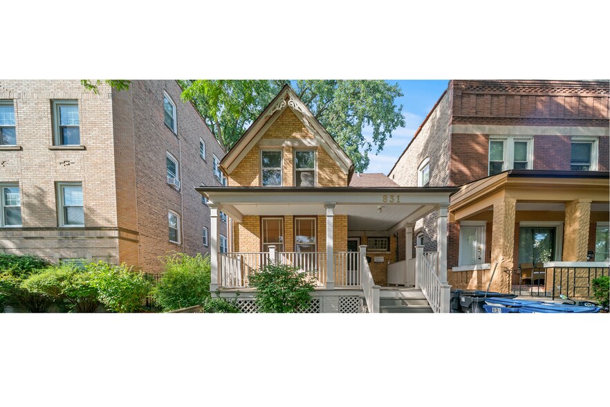 Building Photo - 831 Hamlin St