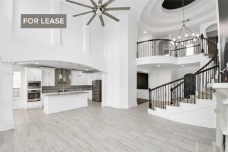 Building Photo - 2614 Orleans Way