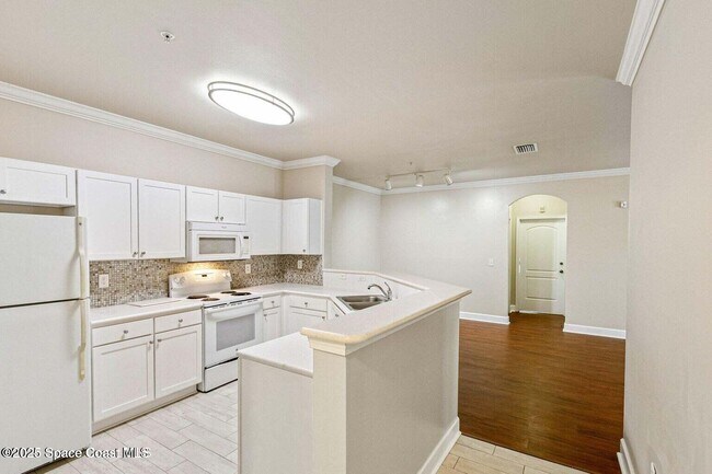 Building Photo - 6421 Borasco Dr