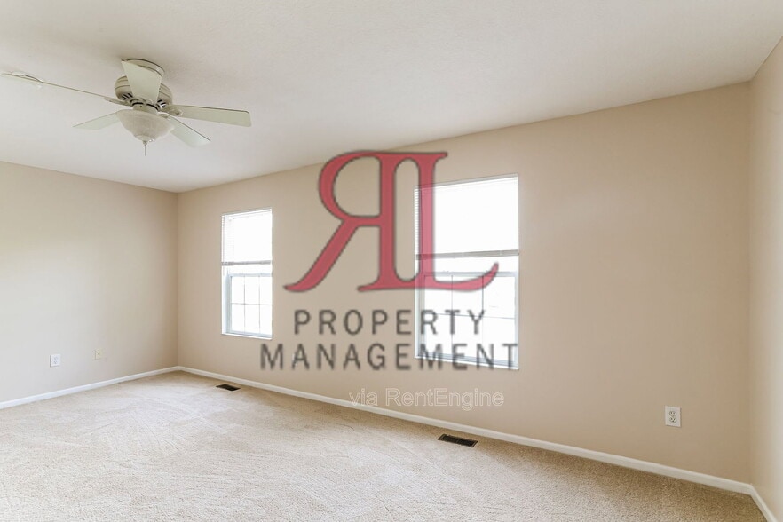 Building Photo - 323 Oxford Oak Dr