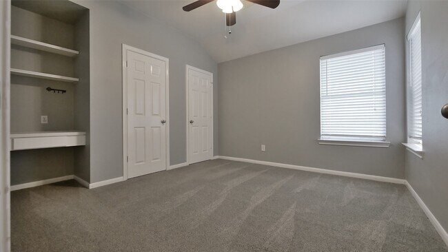 Building Photo - 10402 Indian Paintbrush Ln