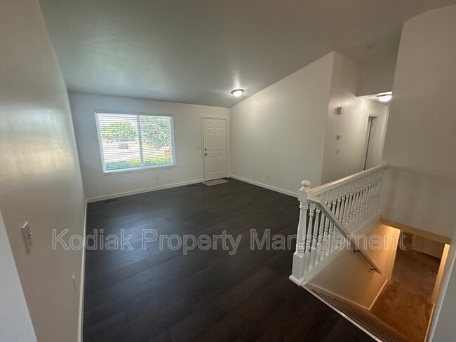 Building Photo - 1802 S 200 W