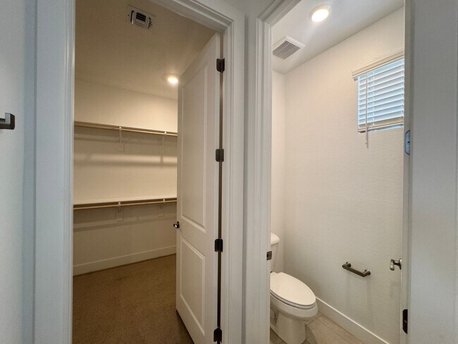 Building Photo - BRAND NEW HOME IN ALORAVITA IN PEORIA