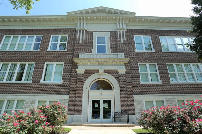 Building Photo - Baxter Springs Senior Residences