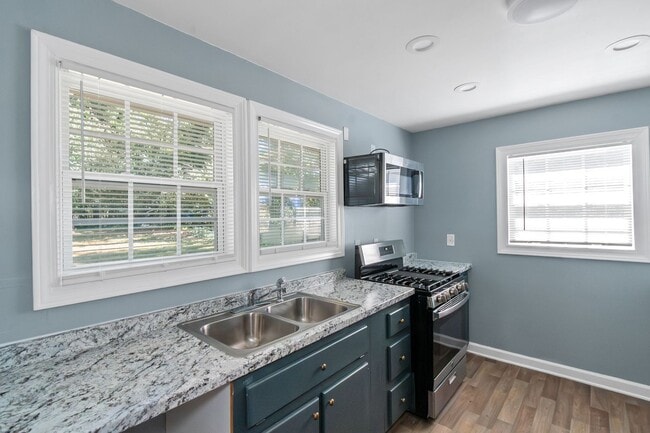 Building Photo - Don’t Miss Out! Look, Lease, and Live Specials EXTENDED to January 31st!