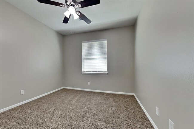 Building Photo - 6818 Auburn Oak Trail