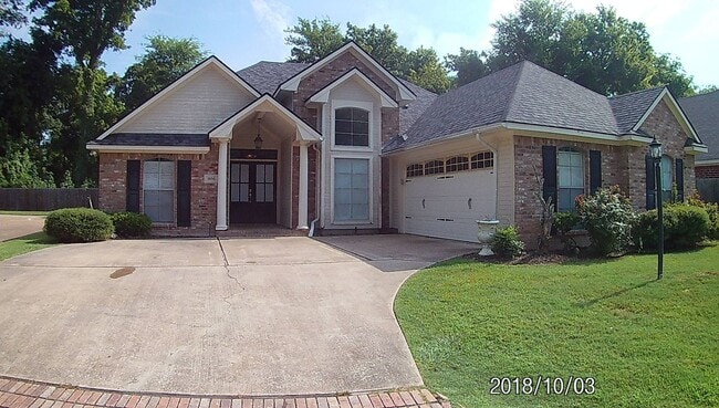 Building Photo - 1050 Azalea Garden Dr
