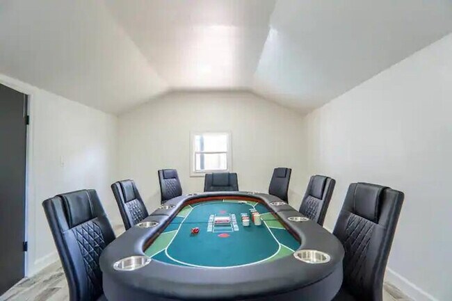 Building Photo - 9096 Dubois Blvd