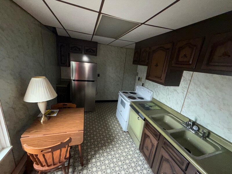 Building Photo - 1700 Washington St