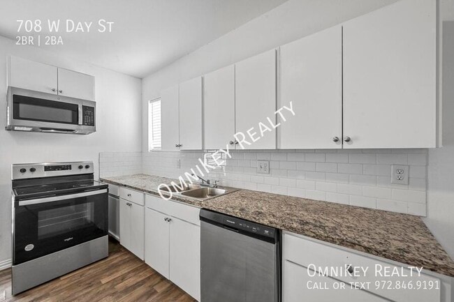 Building Photo - 708 W Day St