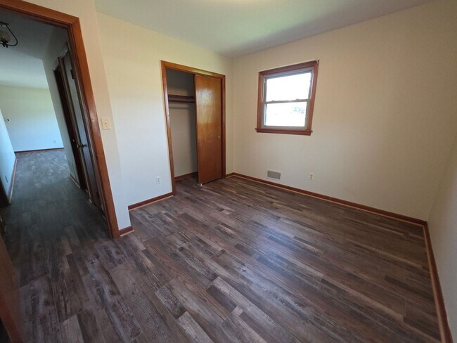 Building Photo - 5930 Edgewood Ave