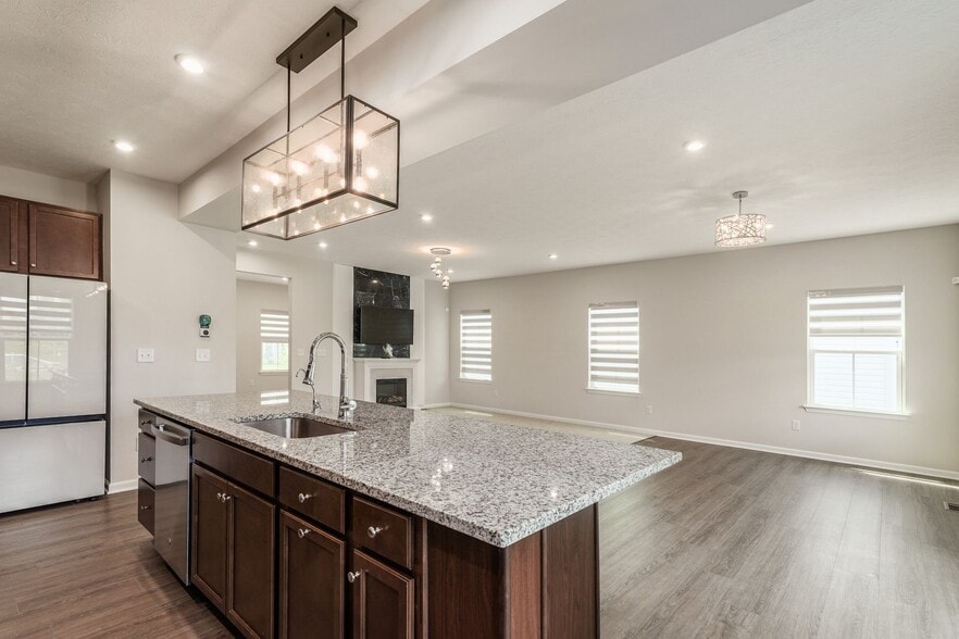Building Photo - 486 Alicia Kelton Dr.