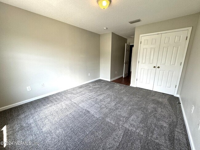 Building Photo - 1500 Calming Water Dr