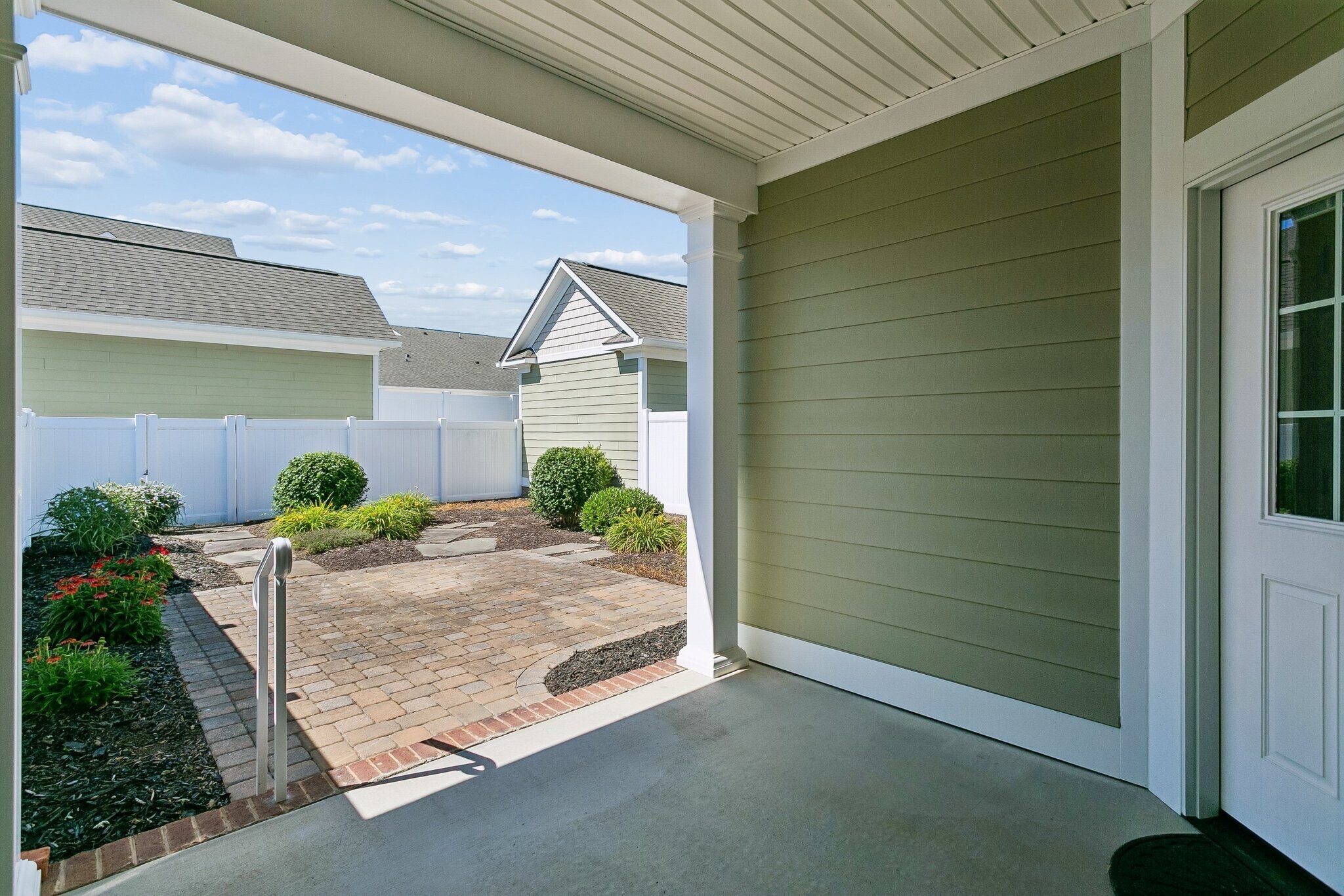 Building Photo - 6905 Colemans Crossing Ave
