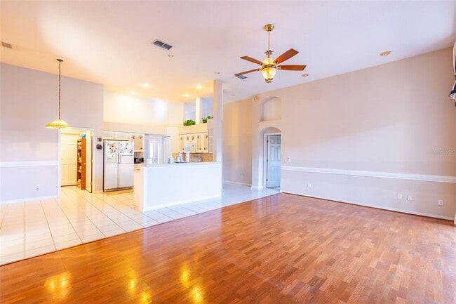 Building Photo - 497 Pickfair Terrace