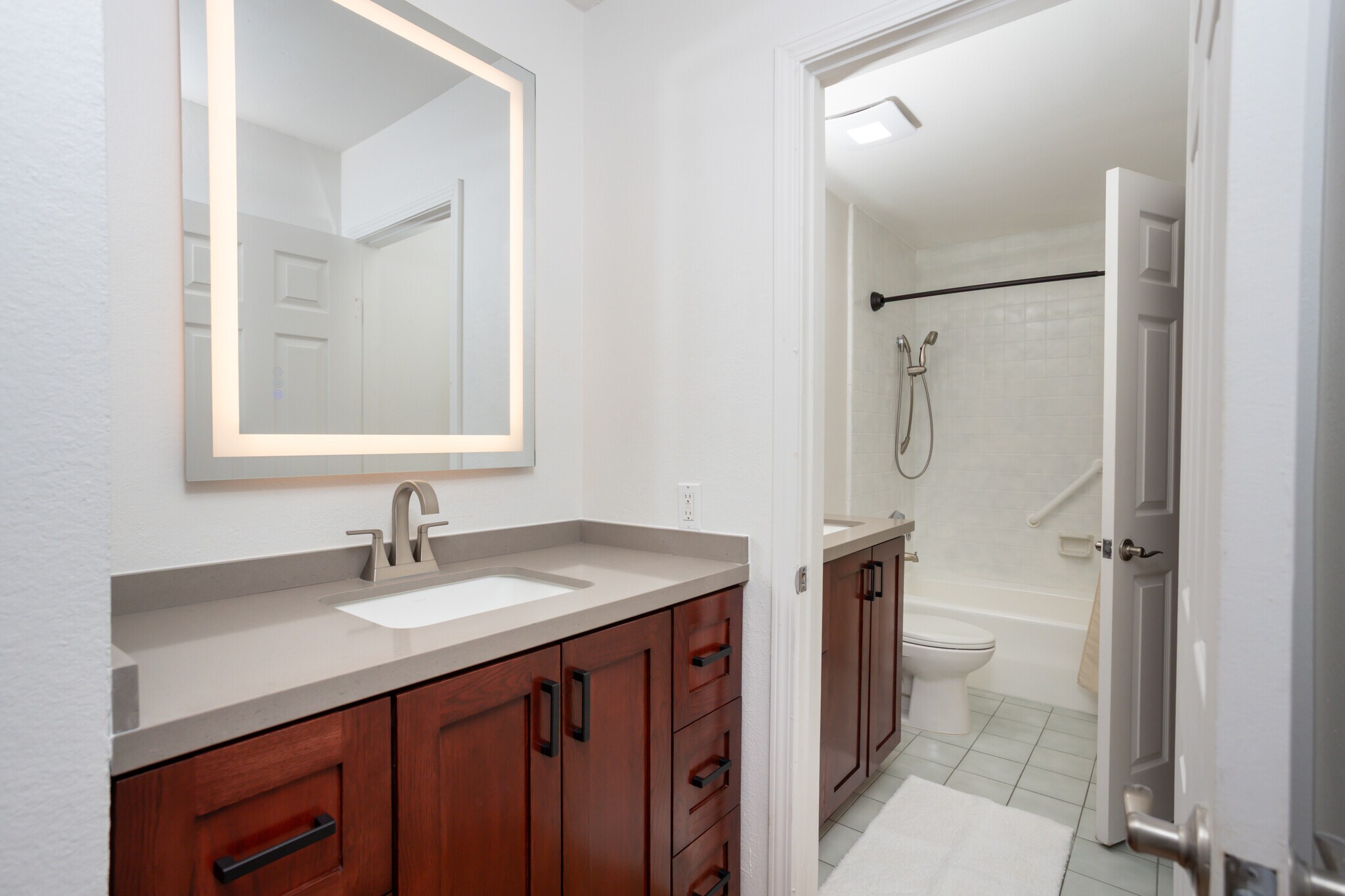 Building Photo - 5244 Edge Park Way