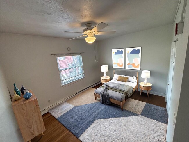 Building Photo - 336 Killingly St