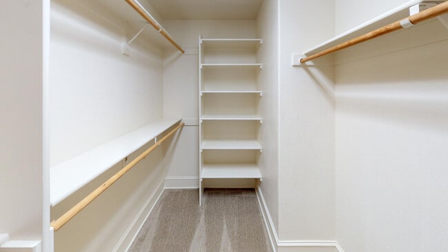 Building Photo - BETHANY LUXURY HOME! NO MOVE-IN DEPOSIT wi...