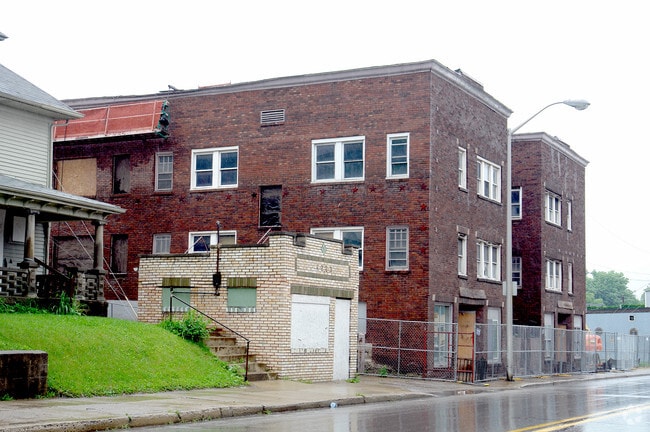 Building Photo - Jefferson Apartments
