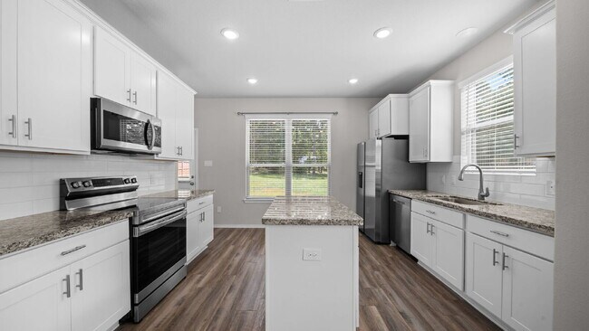 Building Photo - Move-In Ready 4-Bedroom Home on a corner lot in Montgomery and All appliances Included!