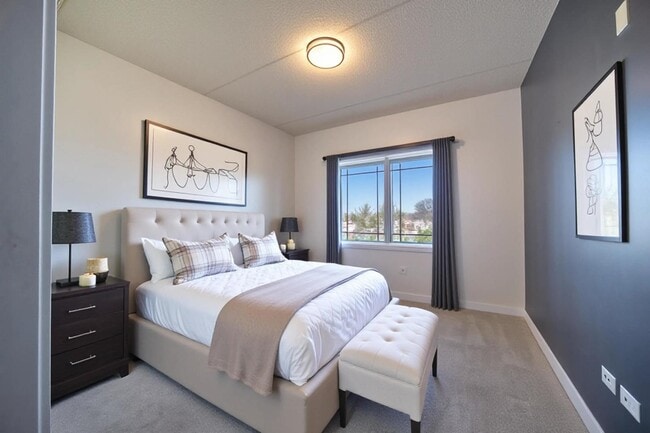 Building Photo - 77 N Wolf Rd