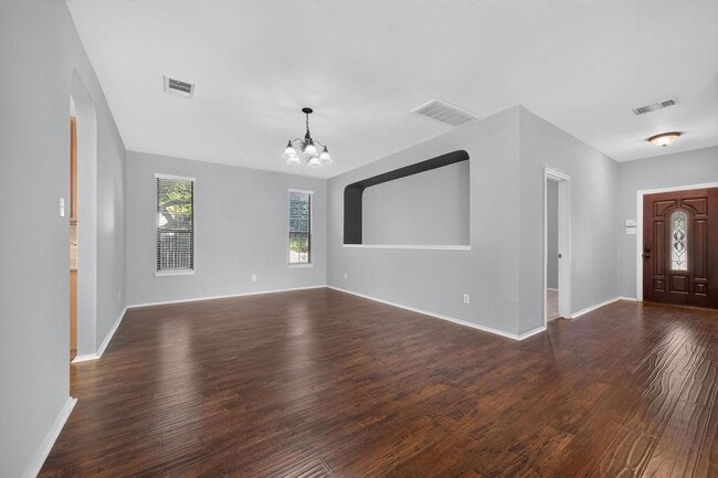 Building Photo - 2200 Ezra Ct