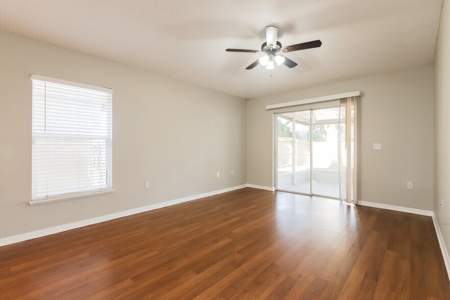 Building Photo - 10303 Frog Pond Dr