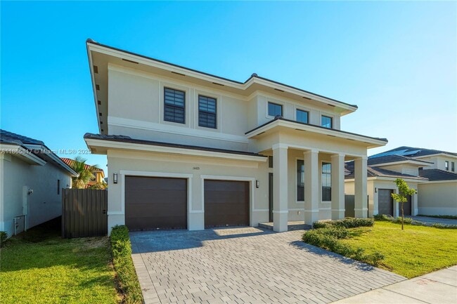 Building Photo - 14425 SW 13th Terrace