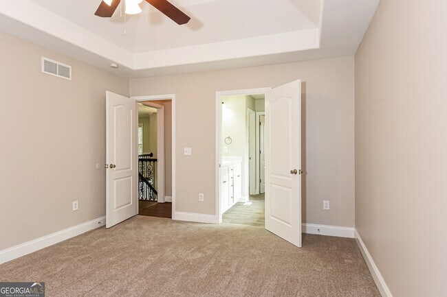 Building Photo - 3823 Refinement Way
