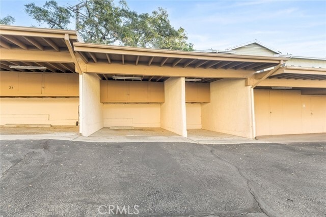 Building Photo - 3010 Montrose Ave