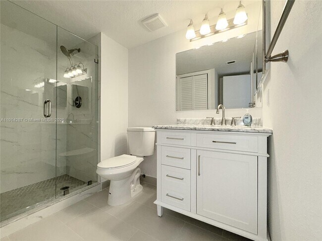 Building Photo - 16521 Blatt Blvd