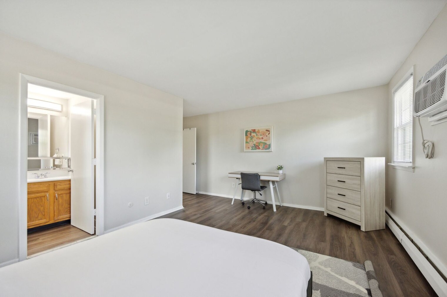 Building Photo - 1406 Wharton Dr