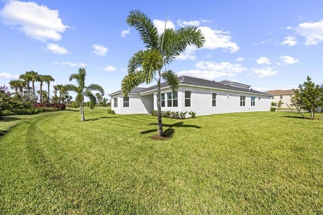 Building Photo - 14421 Spruce Pne Dr