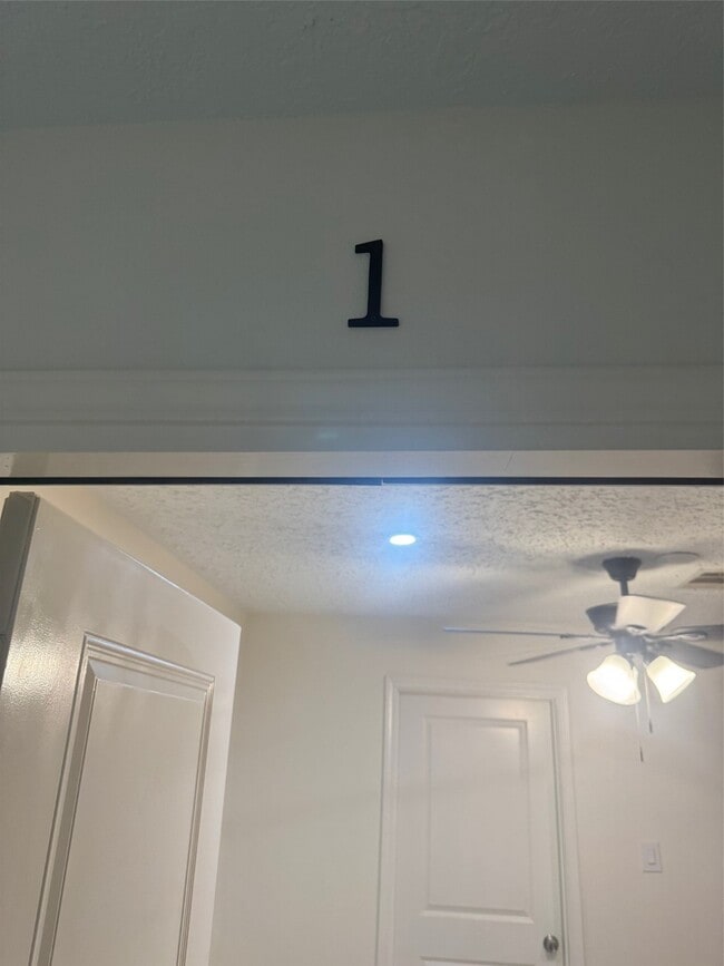 Primary Photo - 10134 Kirkglen Dr