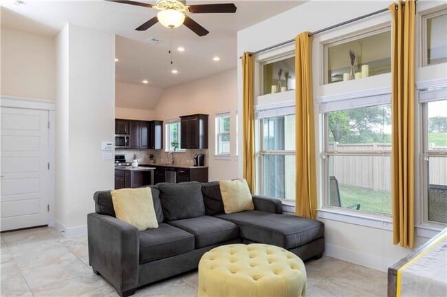 Building Photo - Pristine gated community single story home...