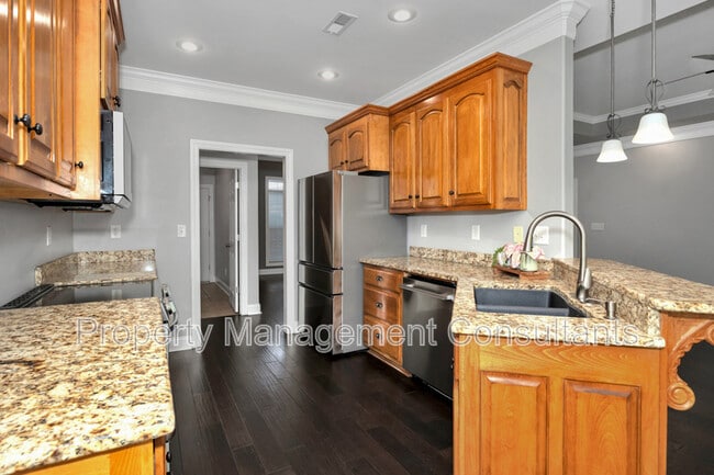 Building Photo - 108 Blackwood Dr NW