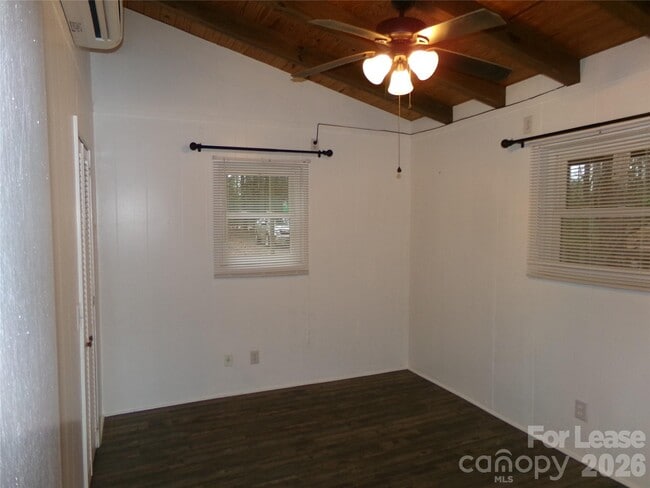 Building Photo - 869 Emerald Shores Rd