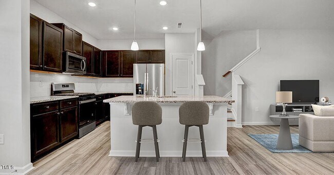 Building Photo - 719 Graphite Dr