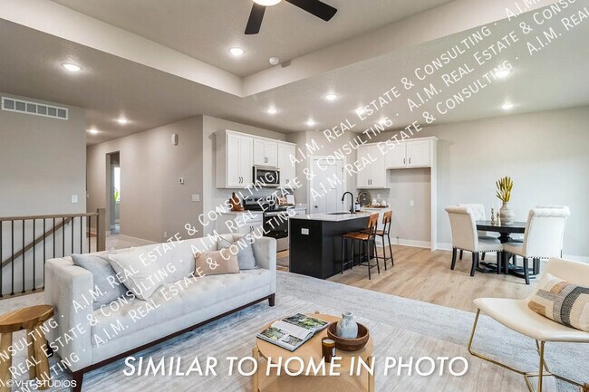 Building Photo - 3212 NE Fawn Ln