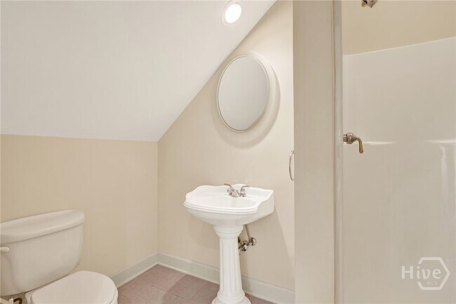 Building Photo - 2 Wakefield Pl