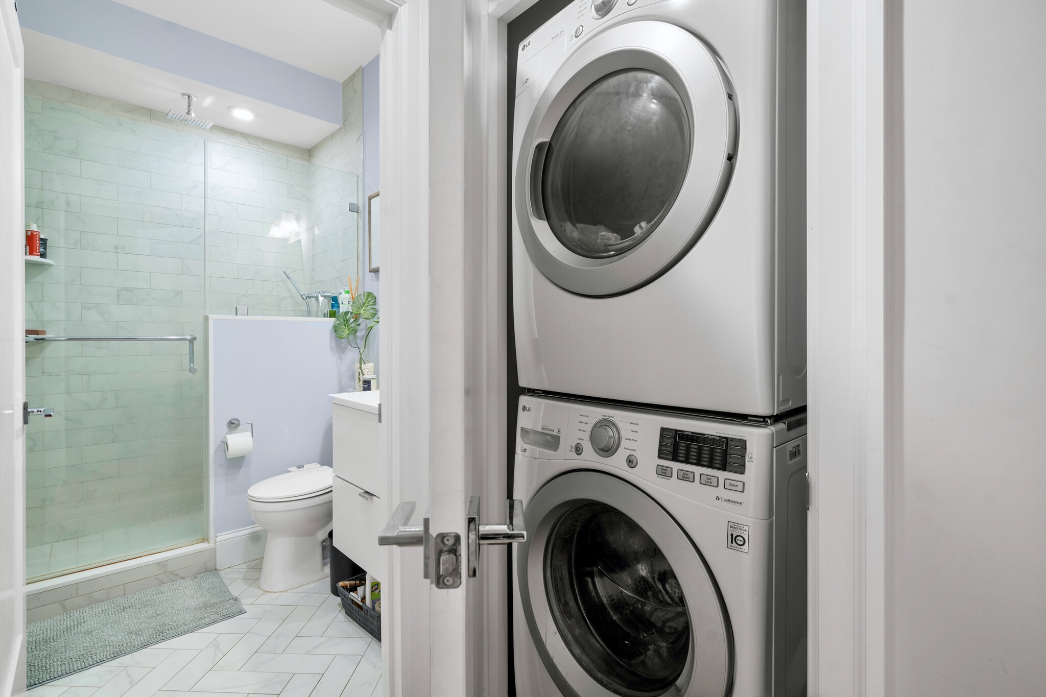 Building Photo - 275 Old Colony Ave