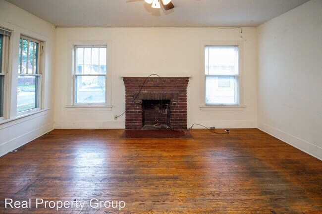 Building Photo - 4 br, 2 bath House - 1111 Hamilton Way