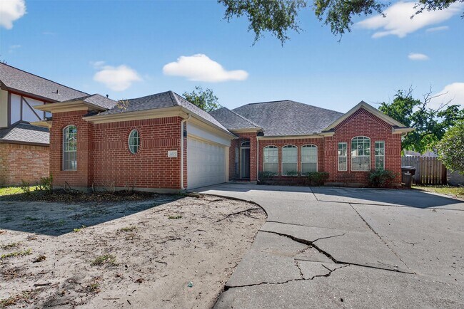 Building Photo - 4227 Meadowchase Ln